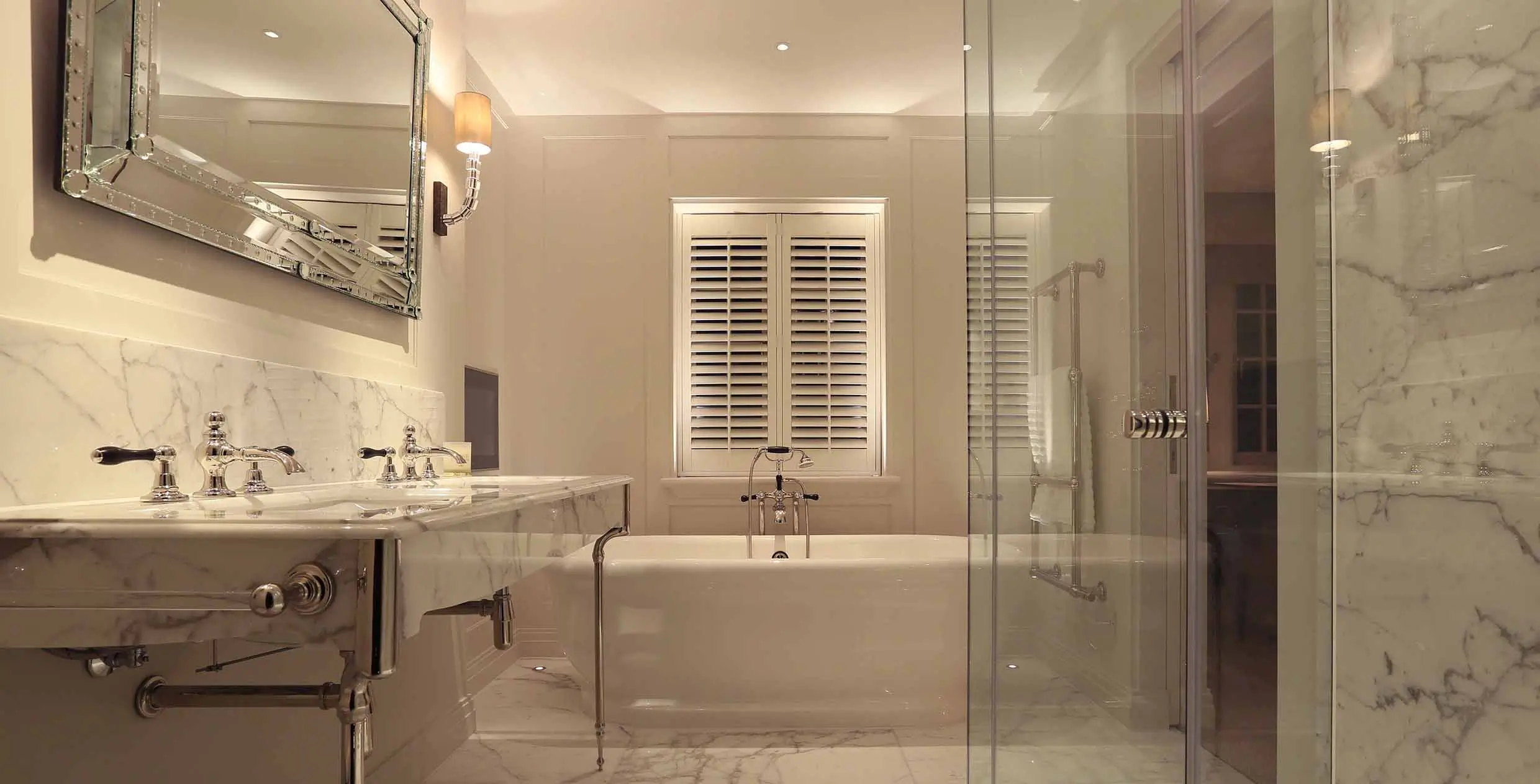 John-Cullen-bathroom-lighting-84