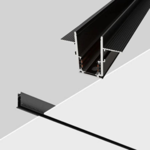 Rail encastré aluminium noir mat, compatible avec luminaires LED magnétiques.